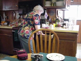 Aunt Pansy, performing a little Pizza magic