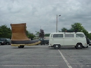 We stopped at the L.L. Bean store in Freeport long enough to get a new trailer for the bus