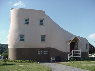 The great shoe house just outside of Hellum, PA