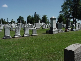 The Gettysburg memorial cemetery, where most graves in this section did not appear to have stemmed from the battle