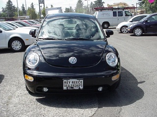 It even smiles!