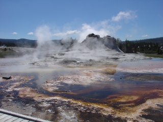 Castle geyser
