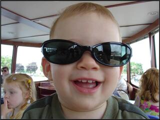 Cute kid alert - Jonas in Brian's shades