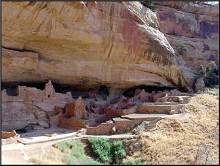 Our only guided tour of the day, Long House cliff dwelling
