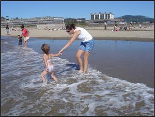 Jolee, trying to get mom into the water