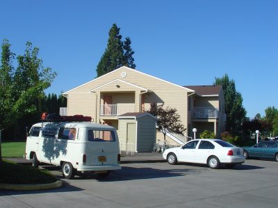 Morning in Corvallis, before Theresa headed south and Brian headed north