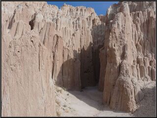 The entrance to Moon Caves