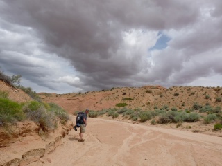 Almost back to the bus, with ominous clouds forming all around