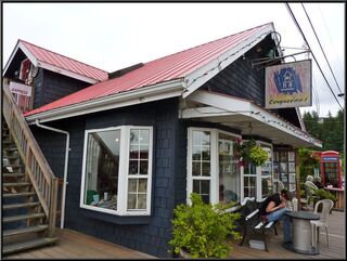Cowpuccinos. Great breakfast, coffee and deserts, and a clever thematic name