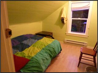 Our very cozy and comfortable green room