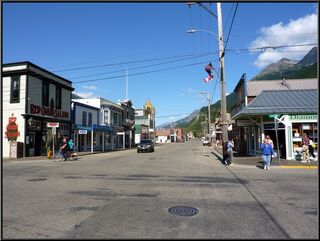 Downtown Skagway, the cruise ships haven't unloaded yet