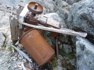 At the first false summit, some tram artifact