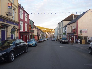 Dingle Town, all quaint and Irishy.
