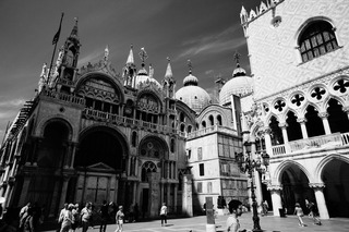 The basilica from the side, high contrast