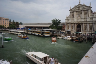 The San Lucia station, on the left