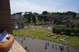 Palatine Hill and the Arch of Constantine on the left