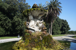 Brian likes 'nature conquers classicism' theme here