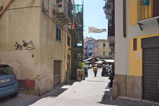 The street to the market