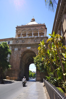 The arch in the middle of Palermo, not sure if it's goal was to keep us in or out