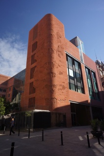 Stop one, the Palau de la Musica Catalana (the new side)