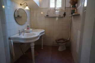 Theresa's reaction was 'double sinks!'