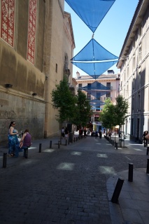Back down the back streets toward the Plaza del Sol