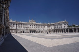 Looking back at the palace. Just really big