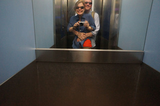 Back to Acapulco to grab our bags. Someone should clean that mirror