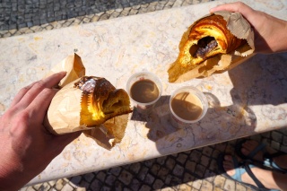 Breakfast on the way to Belem