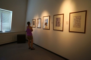 Theresa assesses not the strongest cubist paintings, but a nice overall collection