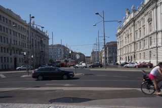 Schwarzenbergplatz itself