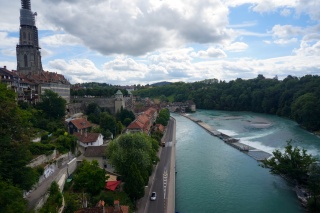 Looking down at the Aare River, hunting for cheaper food