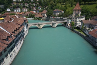 A different bridge over the Aare River