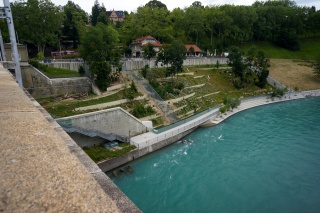 The new BarenPark. Pretty nice digs if you have to be a captive bear