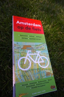 Op de fiets, "on bike". That's us
