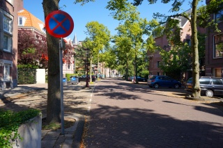 On the street that parallels Voldenpark. We were looking at the back of these yesterday. Mostly embassies