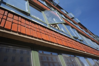 Theresa liked the brick spacing, Brian the lack of window opening consistency