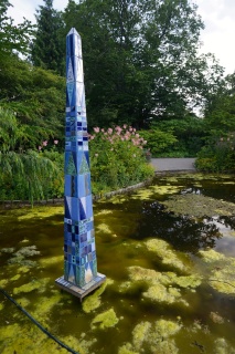 Tile mini obelisk
