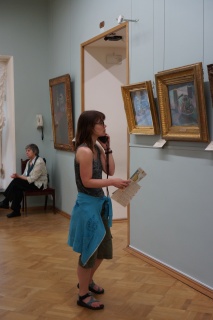Audio tour, not Motorola flip phone which it looked just like