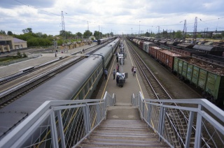 Vendors along the platform