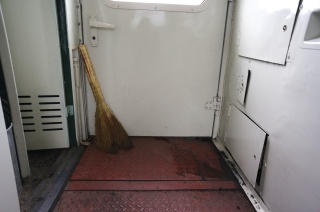 Damp broom