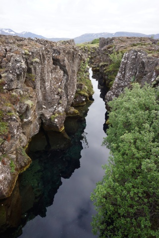 A land of fissures, cracks and crannies