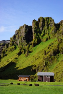 The warden's hut. Not a bad looking gig