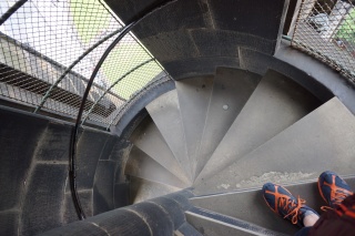 The widest part of the 287 steps down