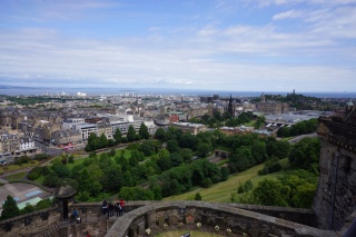 Edinburgh skyline, with the National Gallery in the lower middle