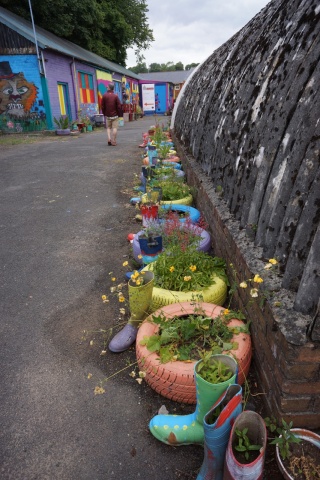 Up a back alley, an artist center