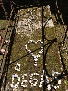 We heart him too. Not his grave