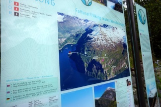 Our hike for the day, to the hanging Skagefla farm