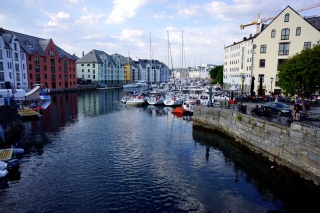 The Brosundet central canal