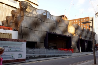 Heatherwick's wavy mesh facade at Guy's Hospital